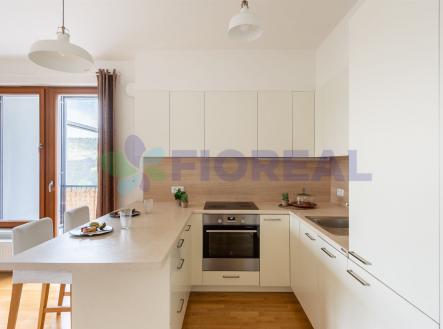 . | Pronájem bytu, 4+kk, 95 m²