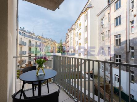 . | Pronájem bytu, 2+kk, 39 m²