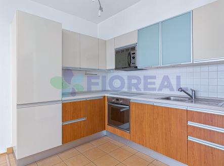 . | Prodej bytu, 3+kk, 76 m²