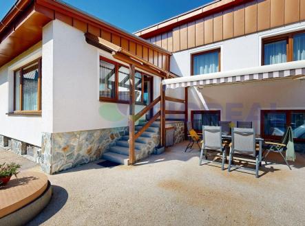 . | Prodej - dům/vila, 253 m²