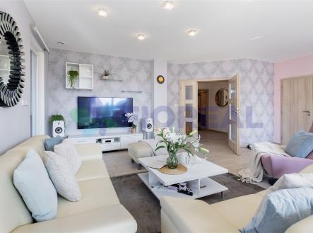 . | Prodej - dům/vila, 202 m²