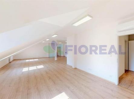 . | Pronájem - kanceláře, 220 m²