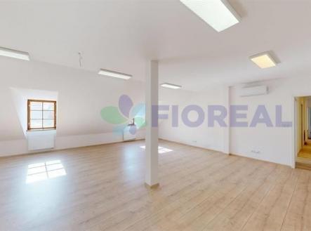 . | Pronájem - kanceláře, 220 m²