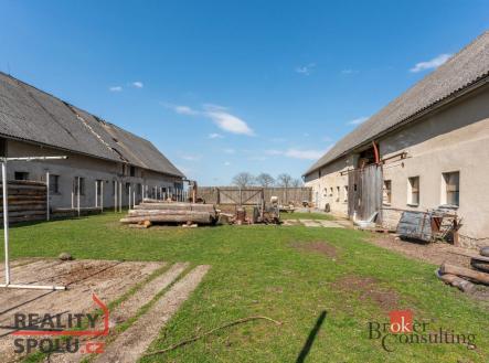 Prodej - komerční objekt, jiný, 1 850 m²