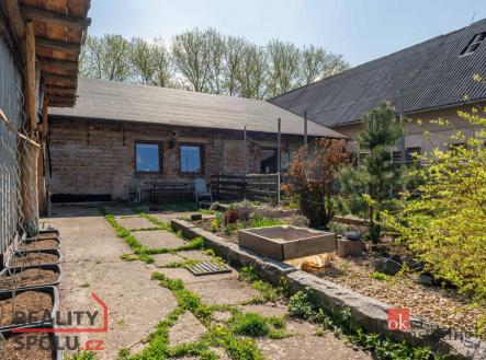 Prodej - komerční objekt, jiný, 1 850 m²