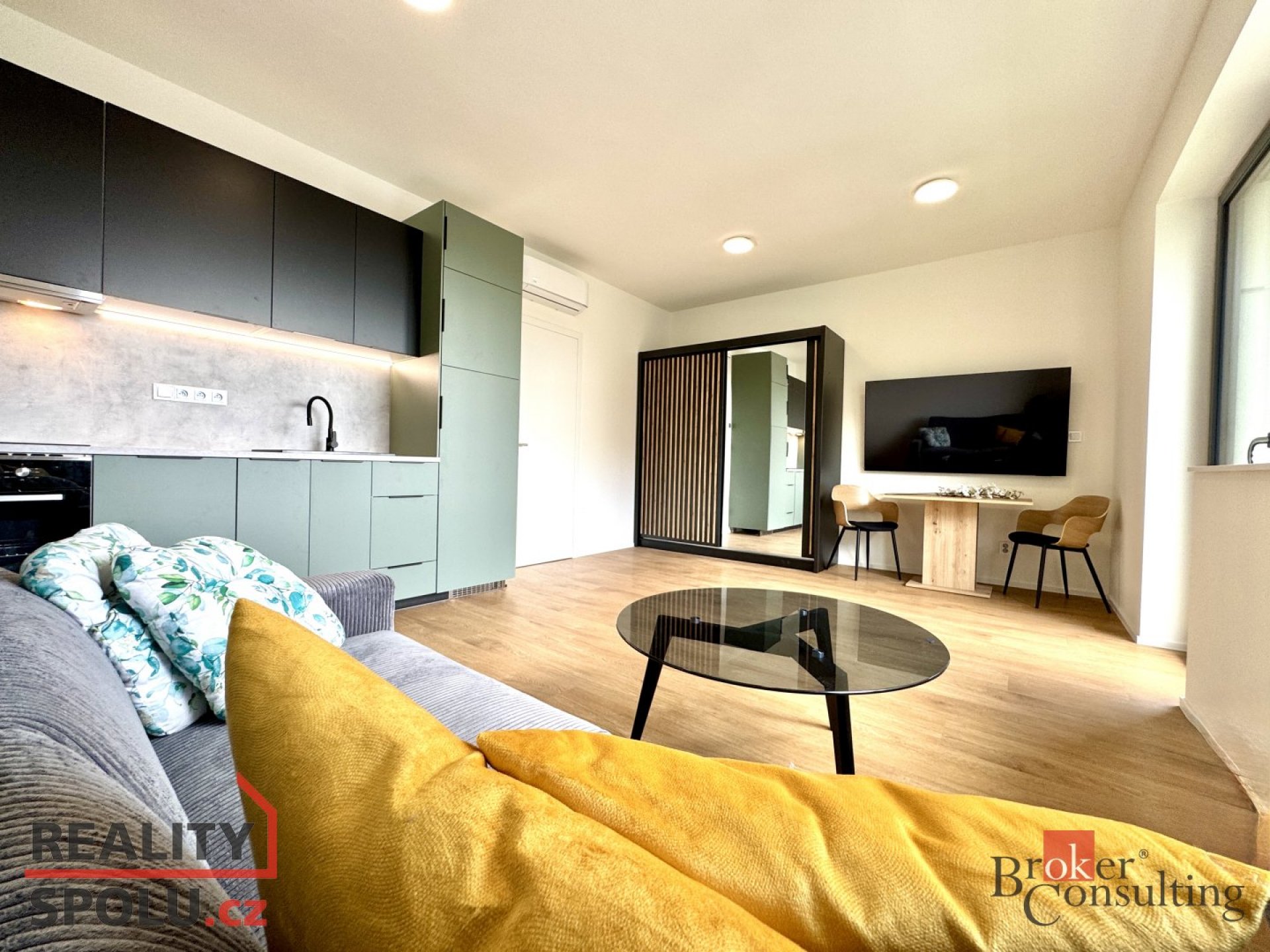 Pronájem, byty/1+kk, 40 m2, Kotkova 3937/7, 66902 Znojmo, Znojmo [ID 51174]