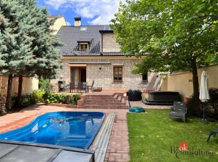 Prodej - dům/vila, 270 m²