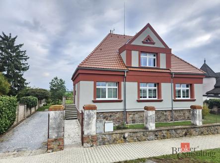 Prodej - dům/vila, 228 m²