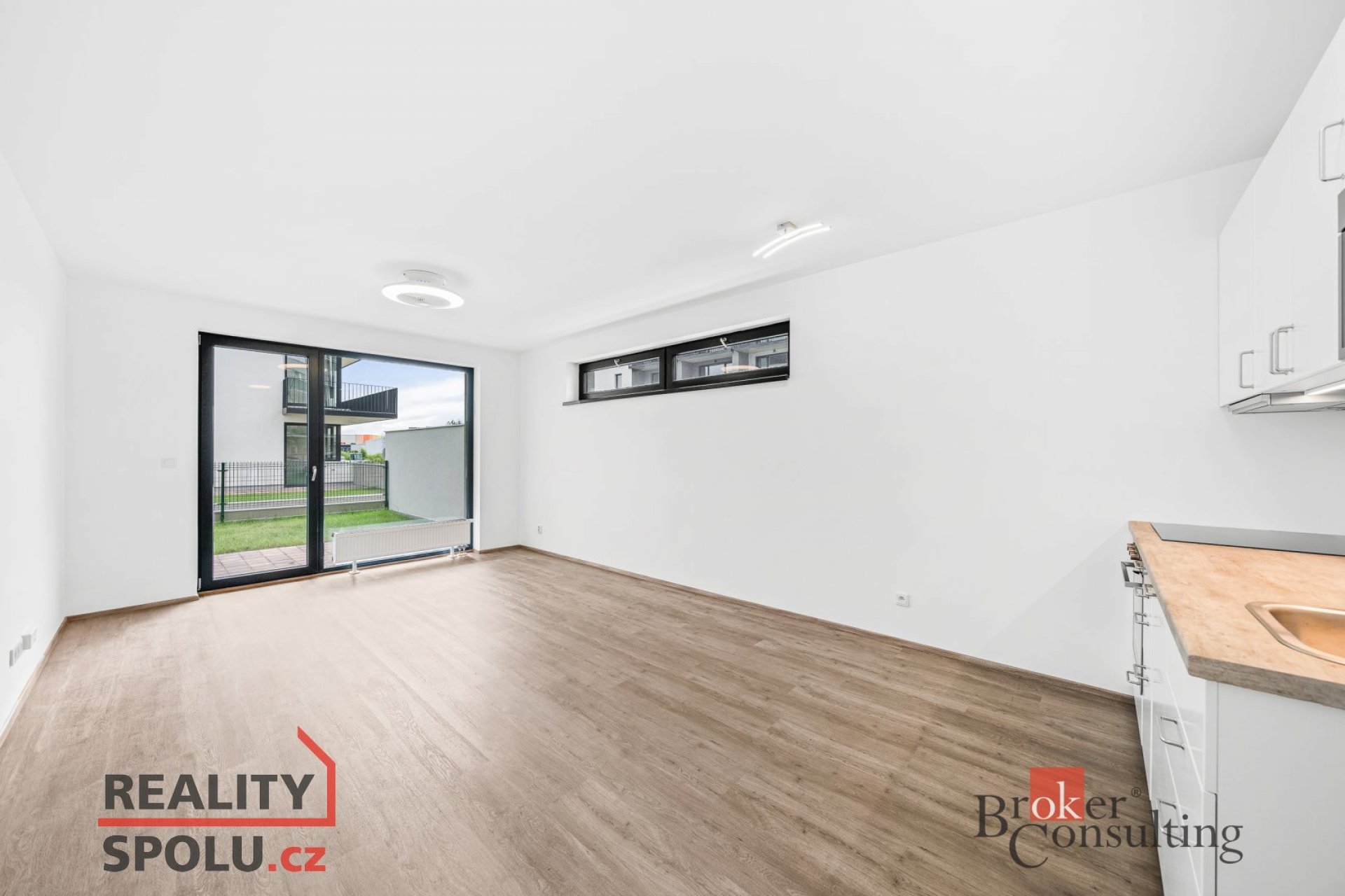 Pronájem, byty/1+kk, 37.2 m2, Železná 3057/8, Jižní Předměstí, 30100 Plzeň, Plzeň-město [ID 63218]