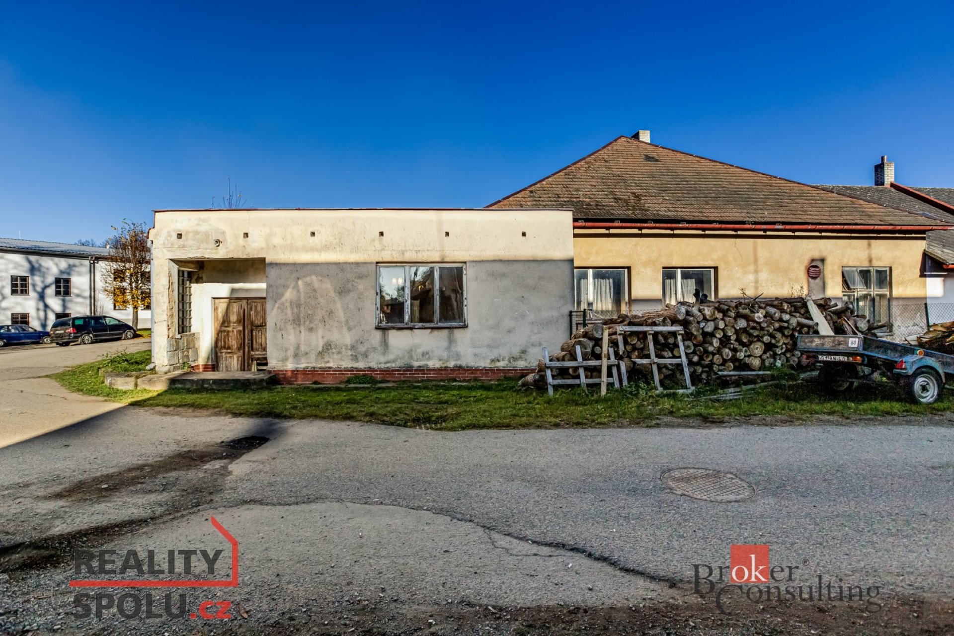 Prodej bývalé hospody s tanečním sálem v Úsobí, 395 m2