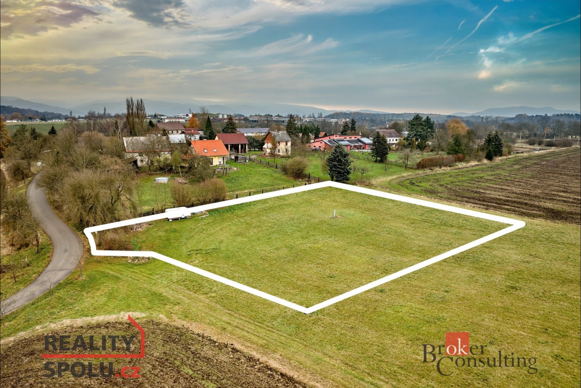 Prodej, pozemky/bydlení, 3332 m2, Nová Víska , Hájek, Karlovy Vary [ID 66186]