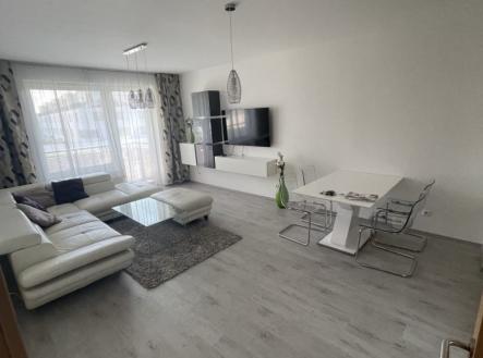 Pronájem bytu, 2+kk, 72 m²