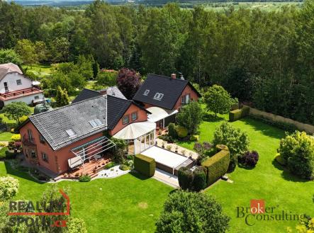 Prodej - dům/vila, 300 m²