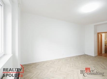 Pronájem bytu, 1+kk, 30,9 m²