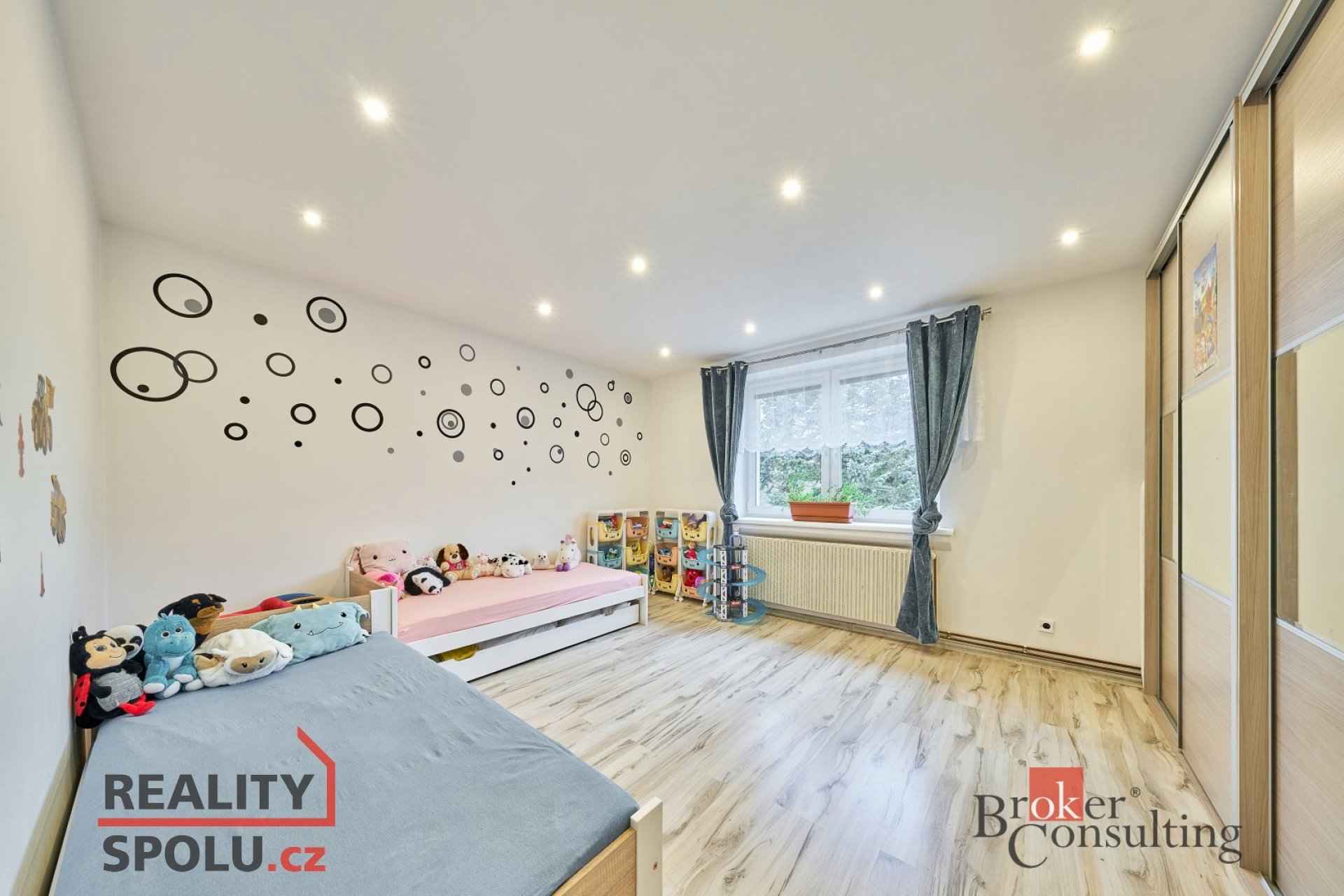 Prodej, byty/4+kk, 90 m2, Zbečník , Hronov, Náchod [ID 67496]