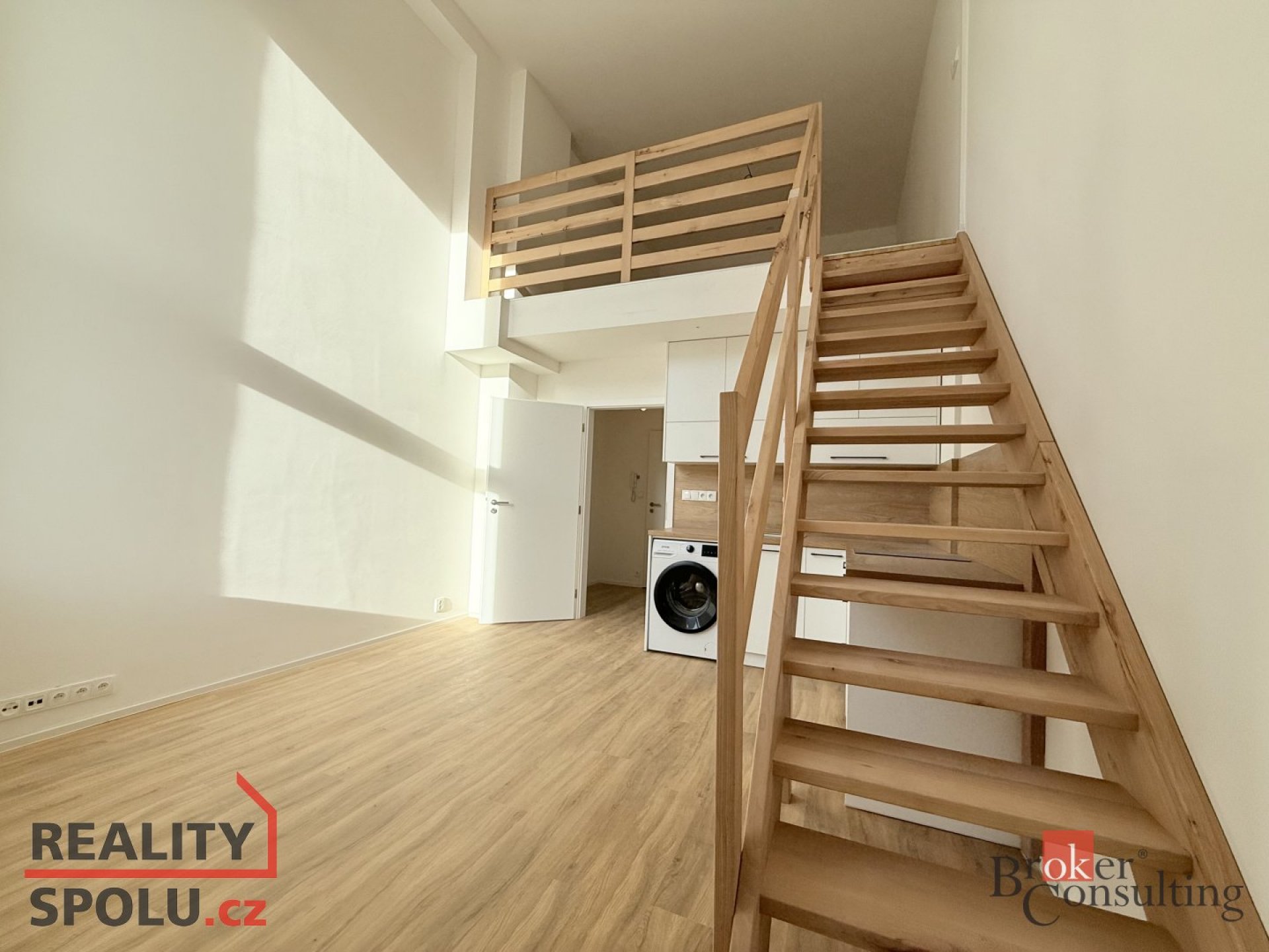 Moderní loft 2+KK v rezidenci Menšík, Opava