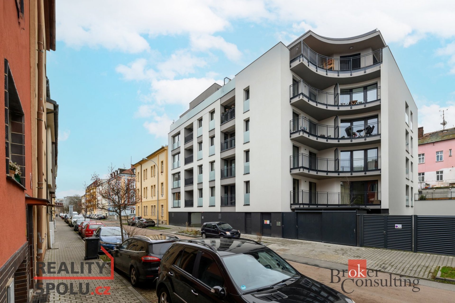 Pronájem, byty/1+kk, 42 m2, Na Jíkalce 3051/19, Jižní Předměstí, 30100 Plzeň, Plzeň-město [ID 68066]