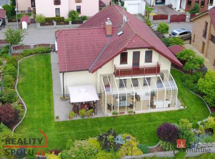Prodej - dům/vila, 210 m²