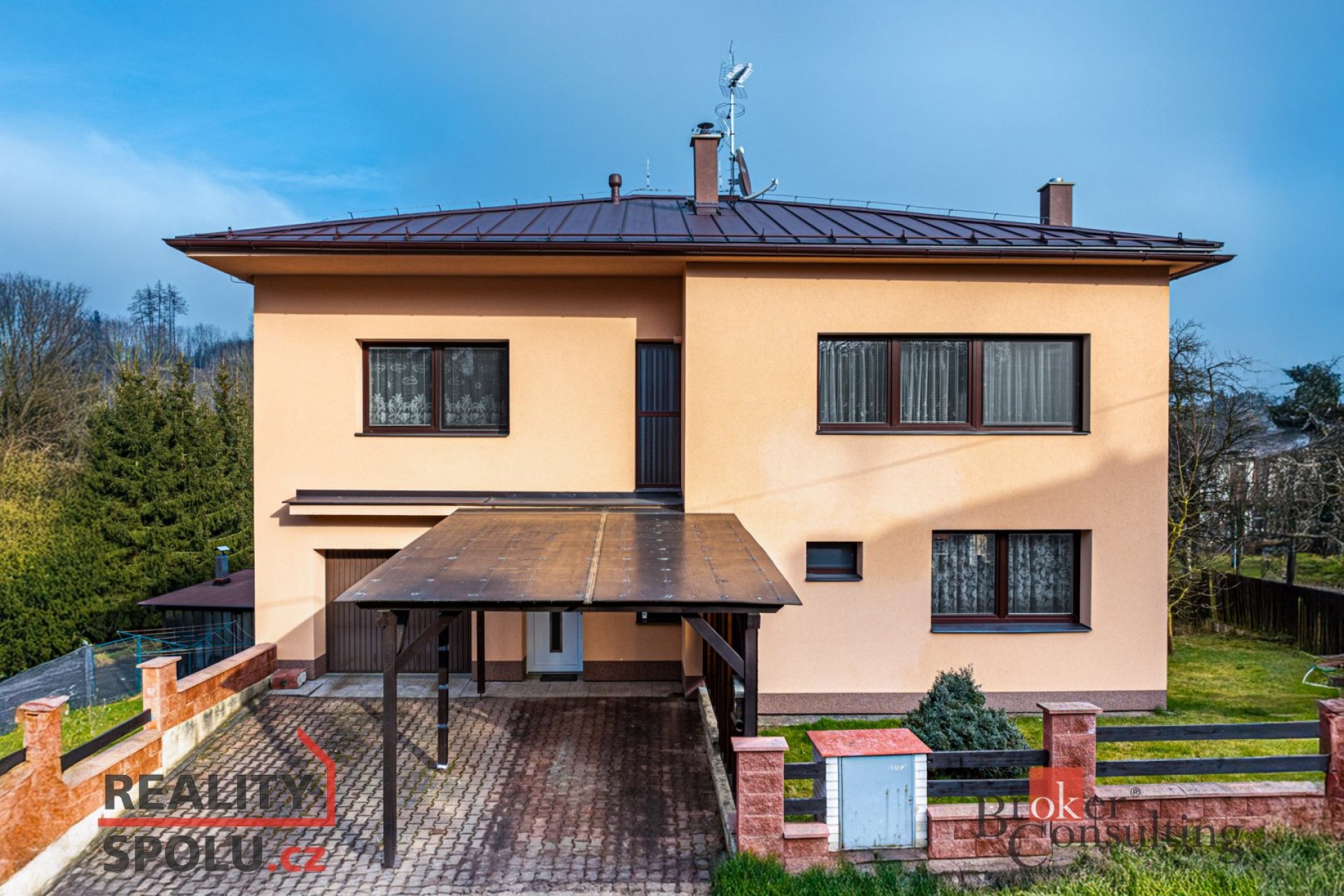Prodej rodinného domu, 318 m²