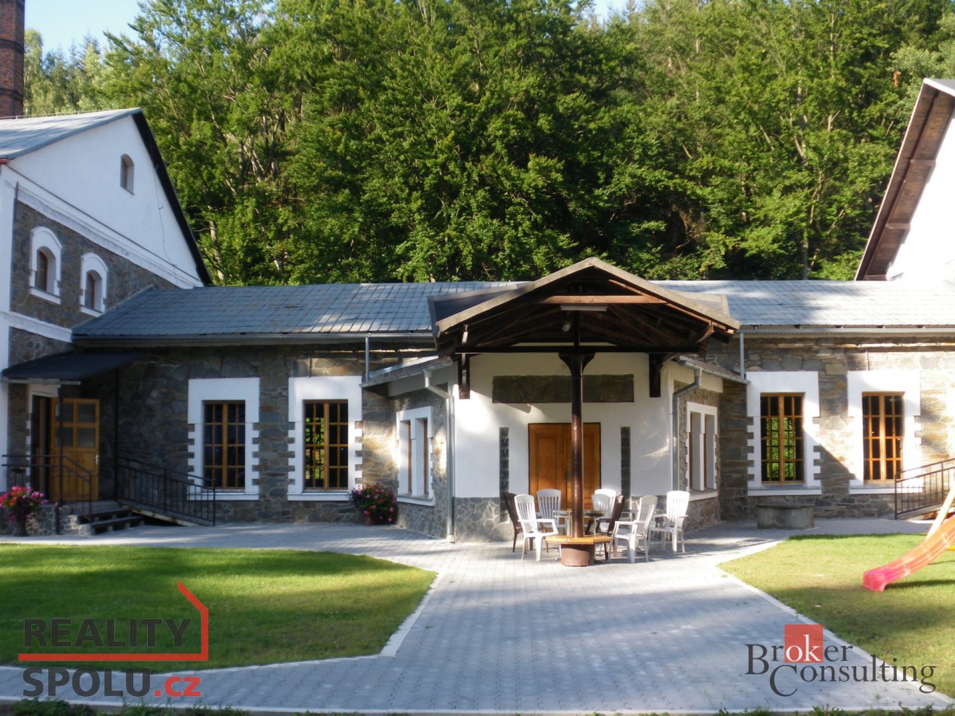 Prodej, komerční/ubytování, 2115 m2, Pocheň , Široká Niva, Bruntál [ID 68812]