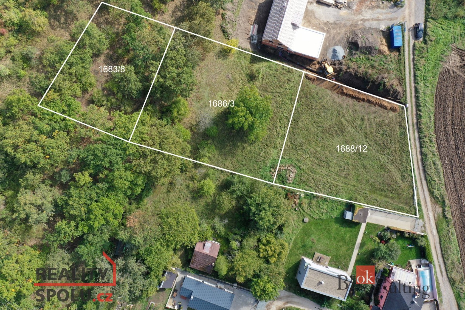 EXKLUZIVNÍ STAVEBNÍ POZEMEK NA OKRAJI BEROUNA – 3 833 m²