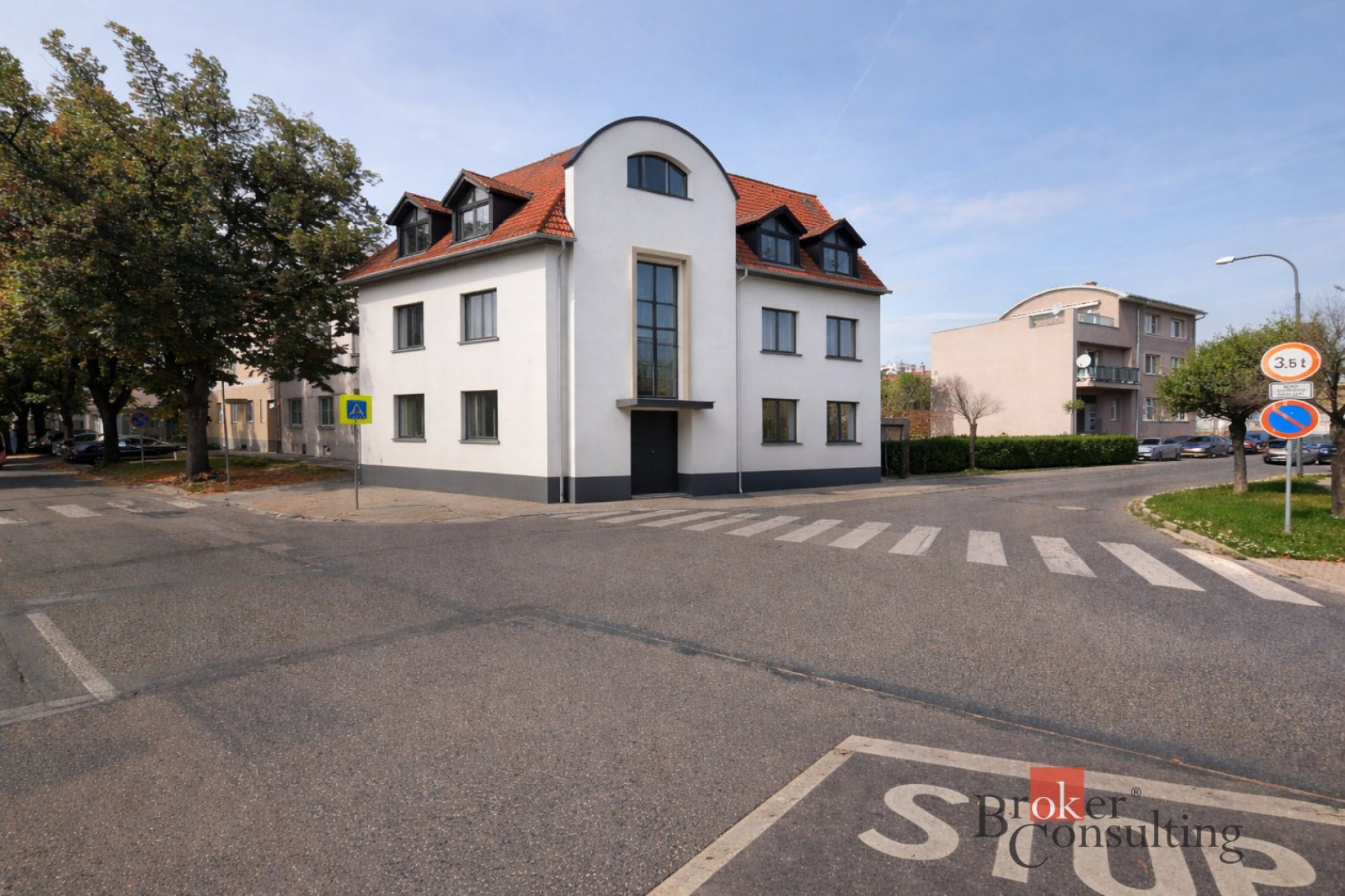 Developerský projekt - Bytový dům s pozemkem k další výstavbě v centru města Hodonín