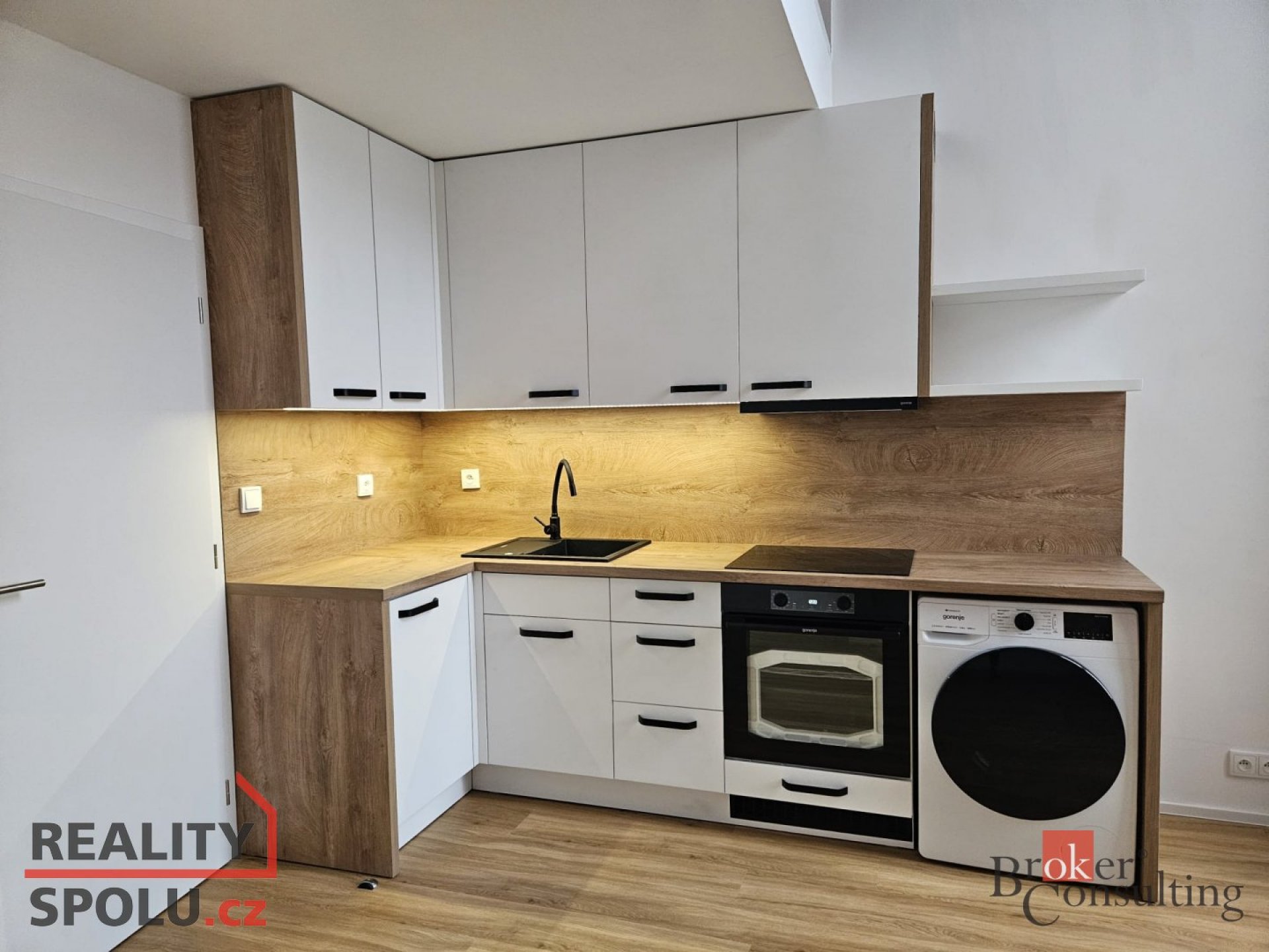 Pronájem, byty/2+kk, 40 m2, Rolnická 151/62, Kateřinky, 74705 Opava (nečleněná část města) [ID 71088