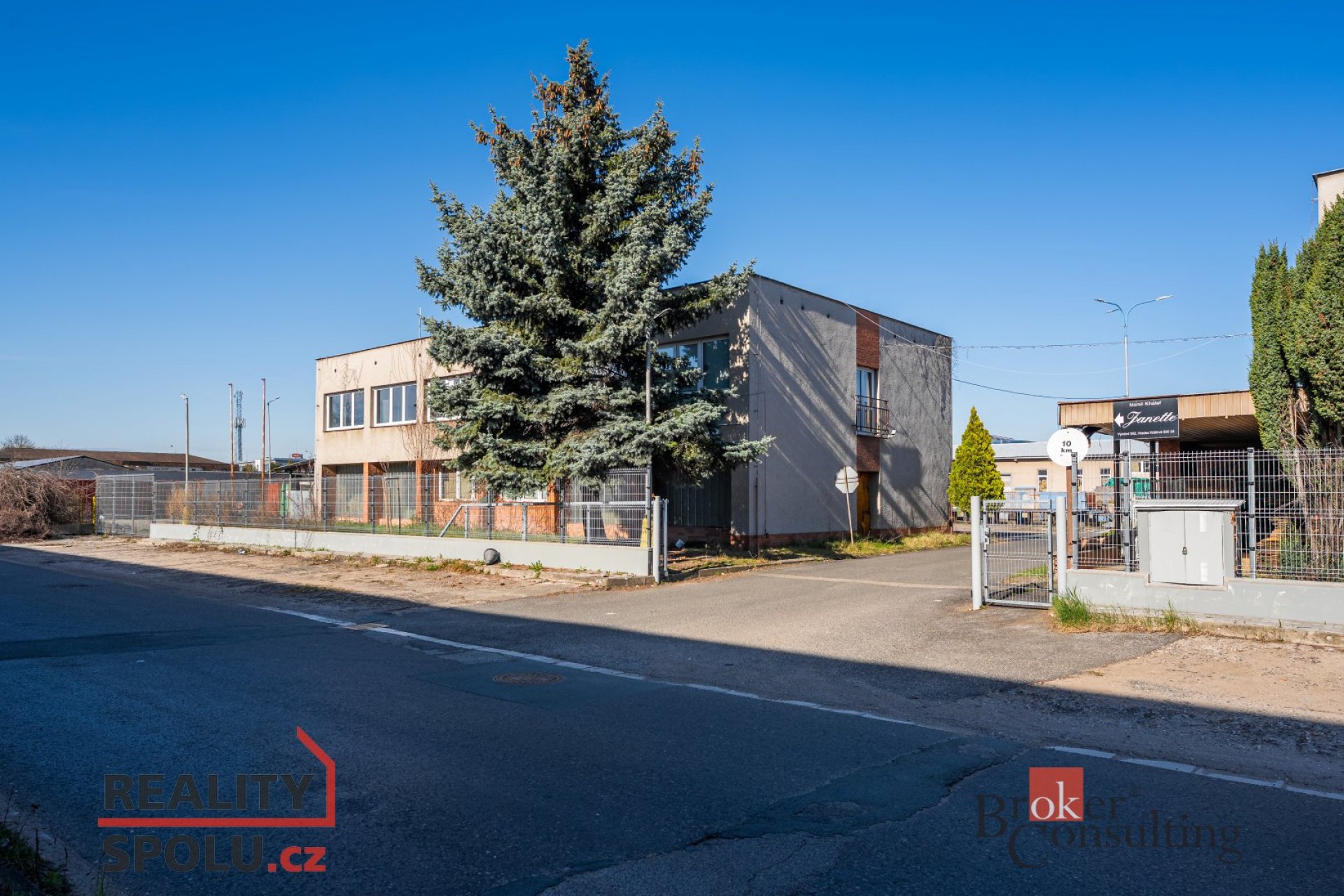 Podnájem, komerční/výroba, 1059 m2, Výrobní 952, Slezské Předměstí, 50003 Hradec Králové, Hradec Krá