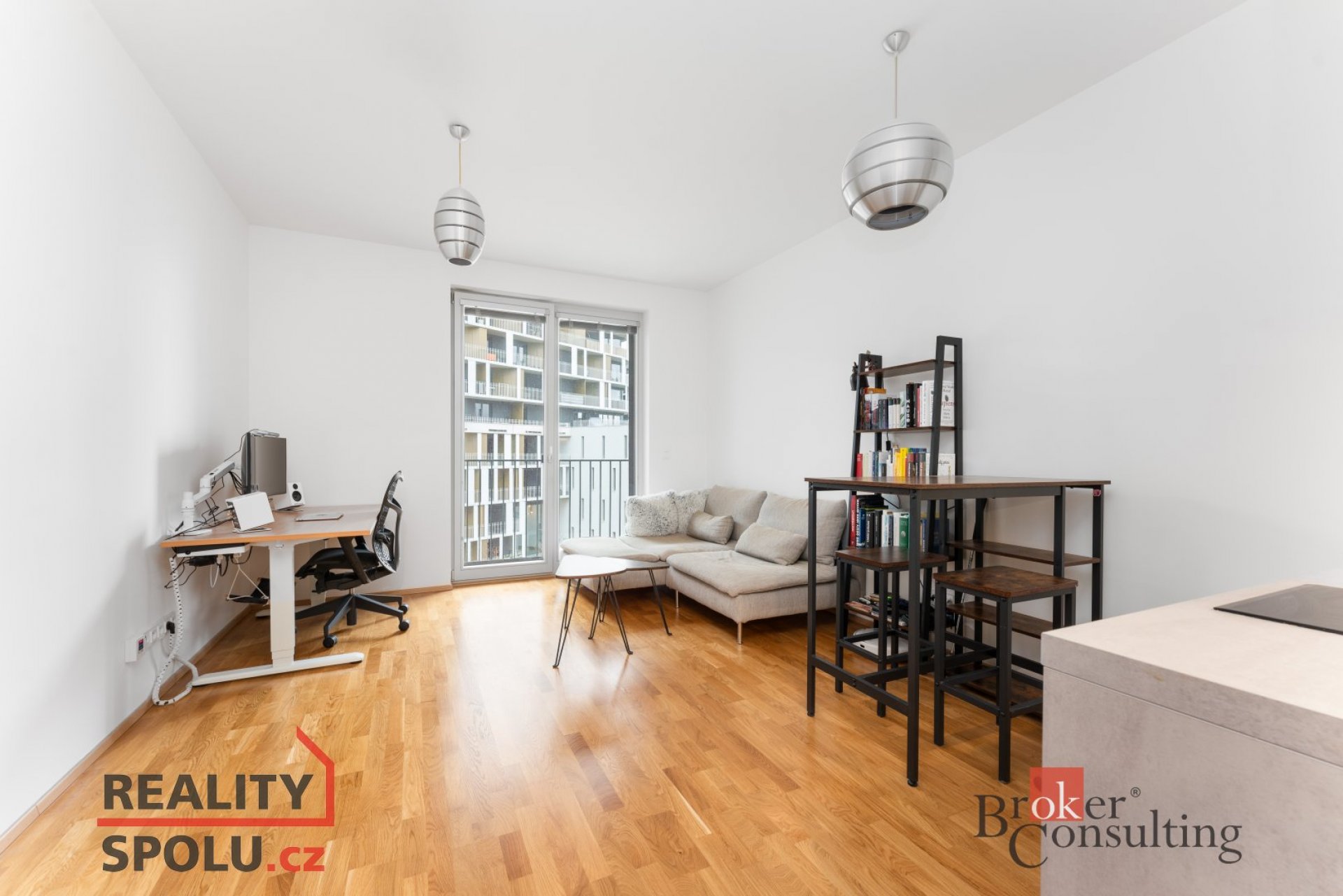 Pronájem, byty/1+kk, 30 m2, Mezi vodami 2349/47, Modřany, 14300 Praha 4 [ID 70954]
