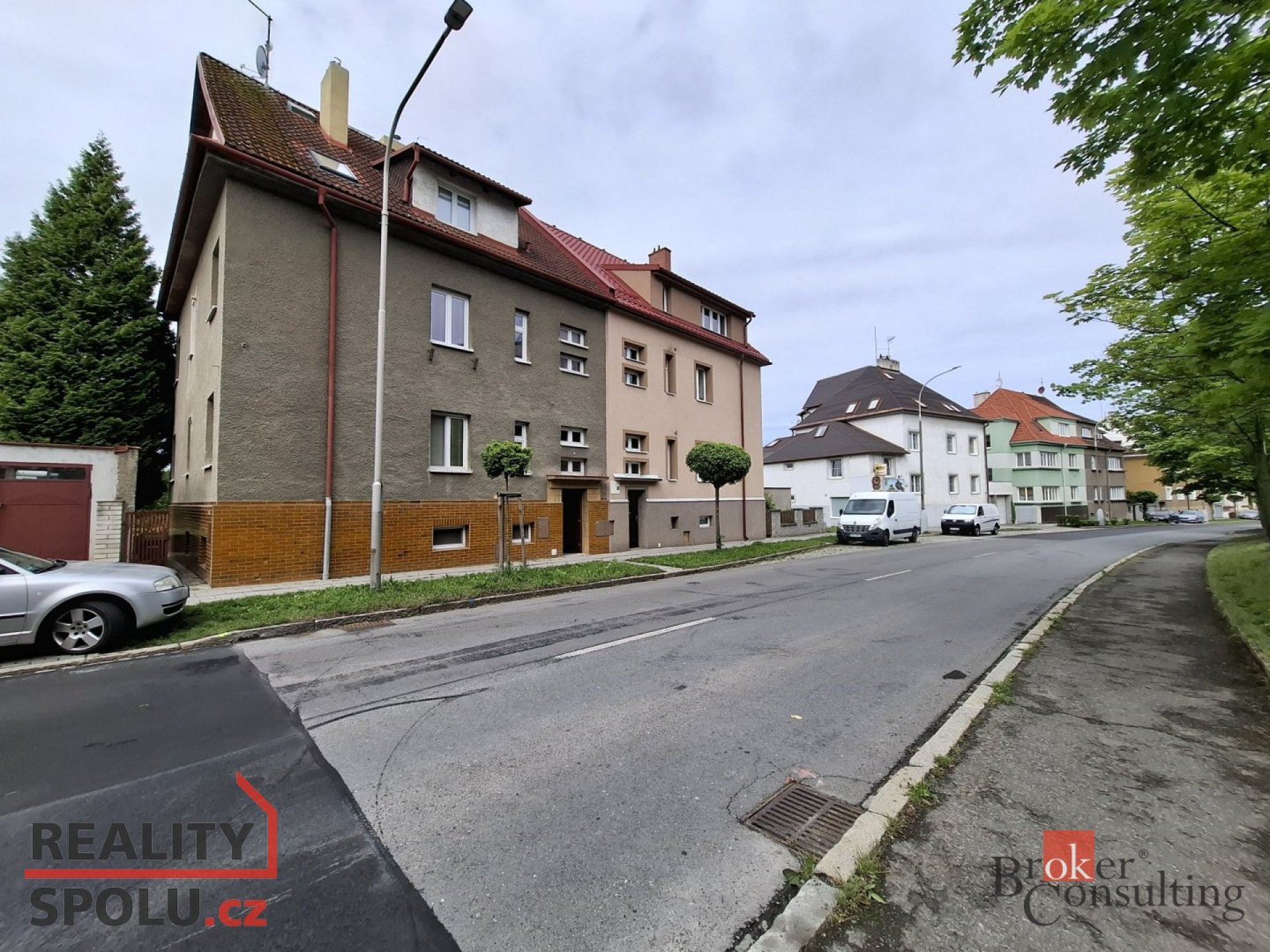 Pronájem bytu 1+1 se zahradou, 59m2, Opava, Hobzíkova