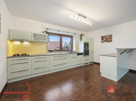 Prodej - dům/vila, 375 m²