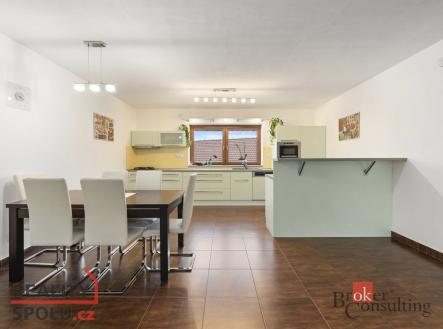 Prodej - dům/vila, 375 m²