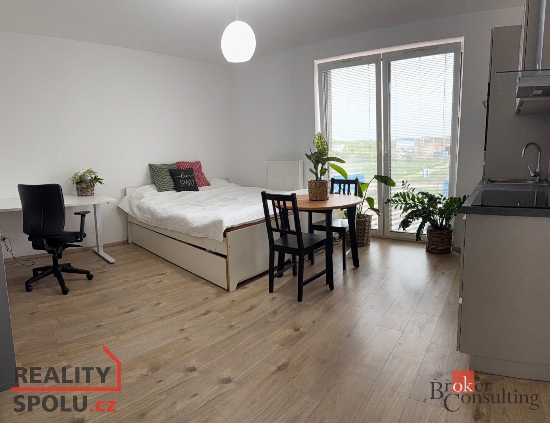 Pronájem, byty/1+kk, 30 m2, Diamantová 854/1, Újezd, 31200 Plzeň 4 [ID 71617]