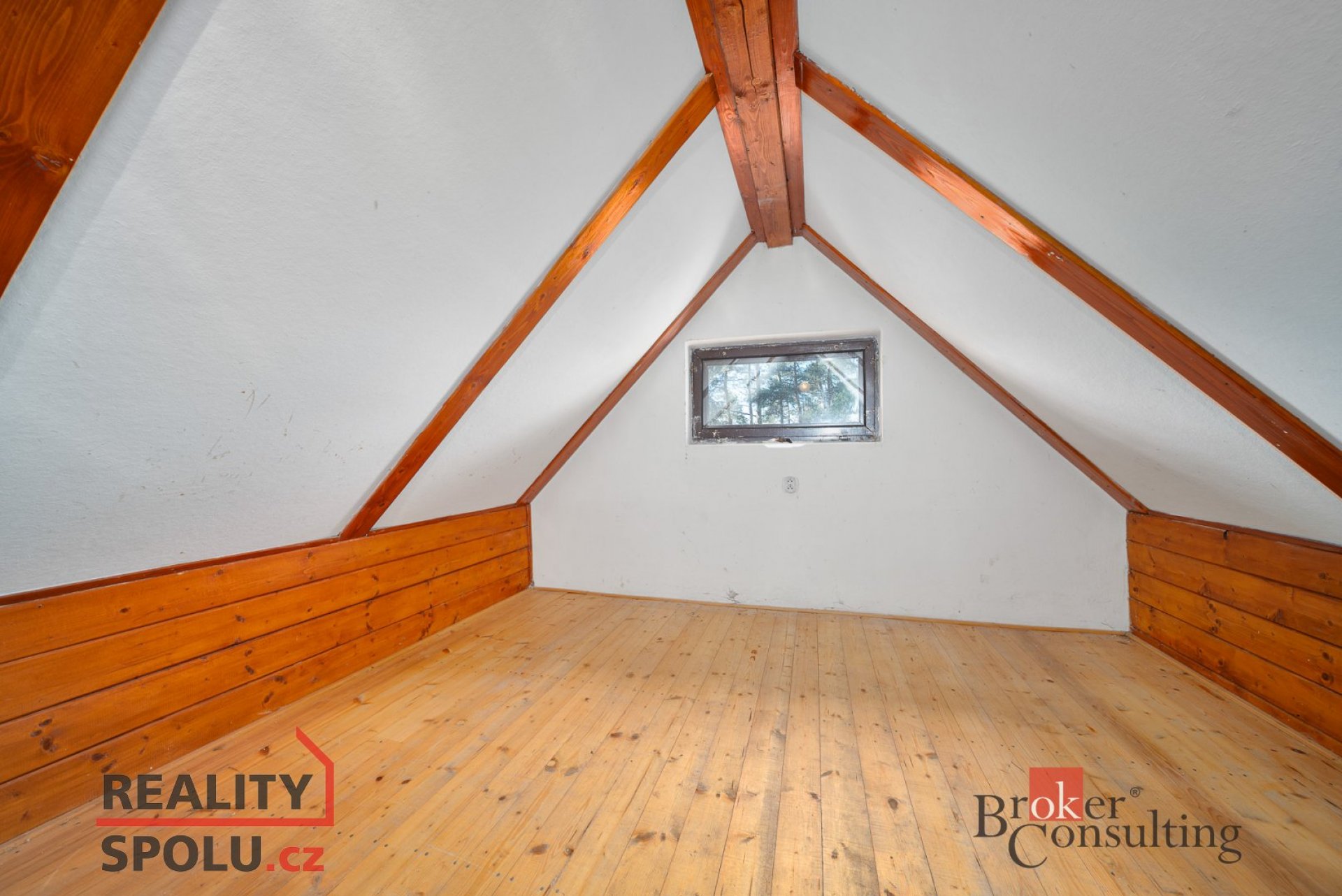 Prodej chaty 27 m², zahrada 340 m² + vlastní les 1164 m², Náchod – Kašparák