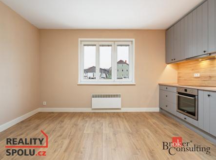 Pronájem bytu, 1+1, 37 m²