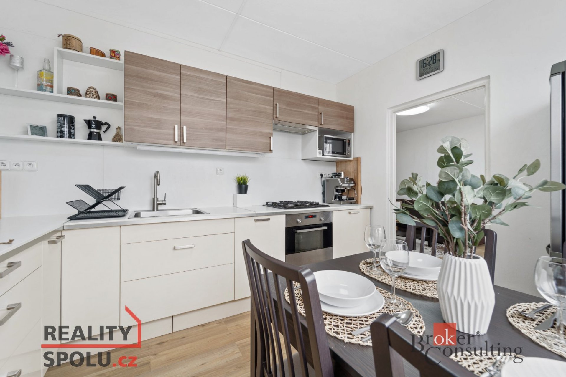 Prodej, byty/3+1, 74 m2, K Hájku 1724, 50901 Nová Paka, Jičín [ID 71936]
