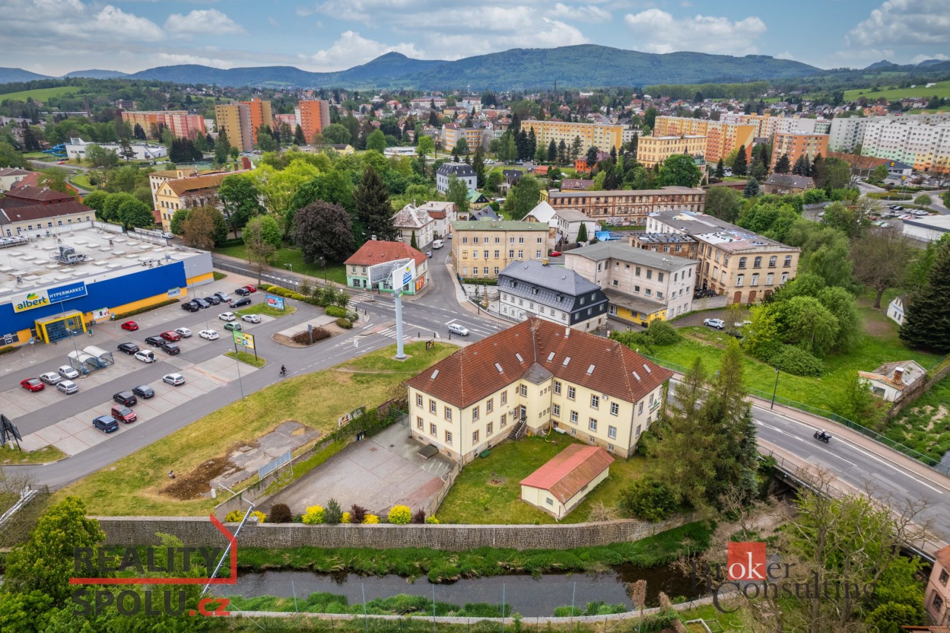 Prodej, domy/rodinný, 652 m2, Národní, 40747 Varnsdorf, Děčín [ID 71950]