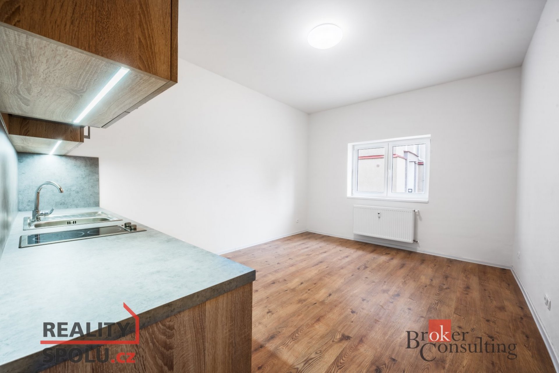 Prodej, byty/1+kk, 27 m2, Palackého 918/70, 70200 Ostrava, Ostrava-město [ID 71156]