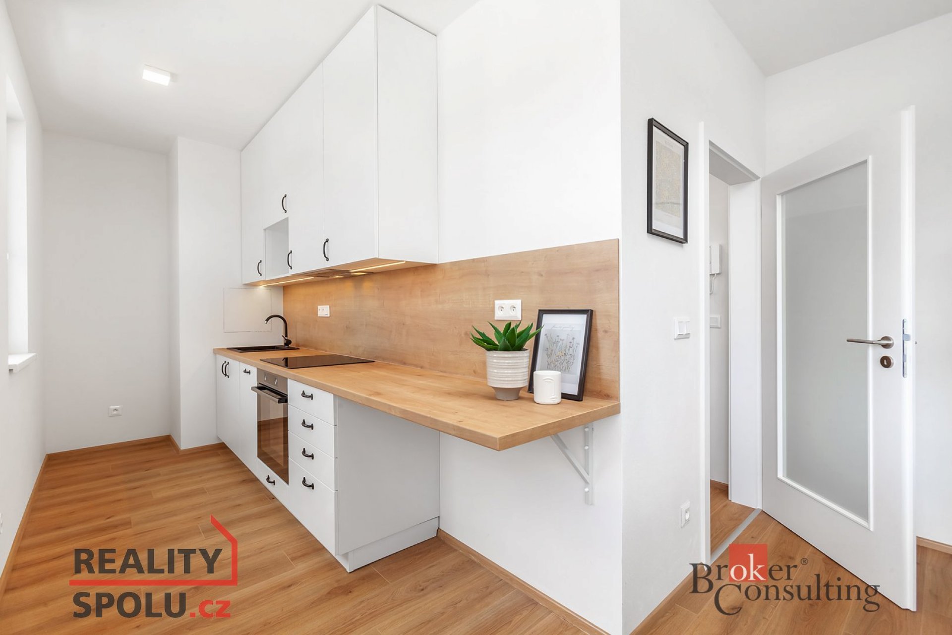 Pronájem, byty/1+kk, 27 m2, Luhanova 1484, 53701 Chrudim, Chrudim [ID 72319]