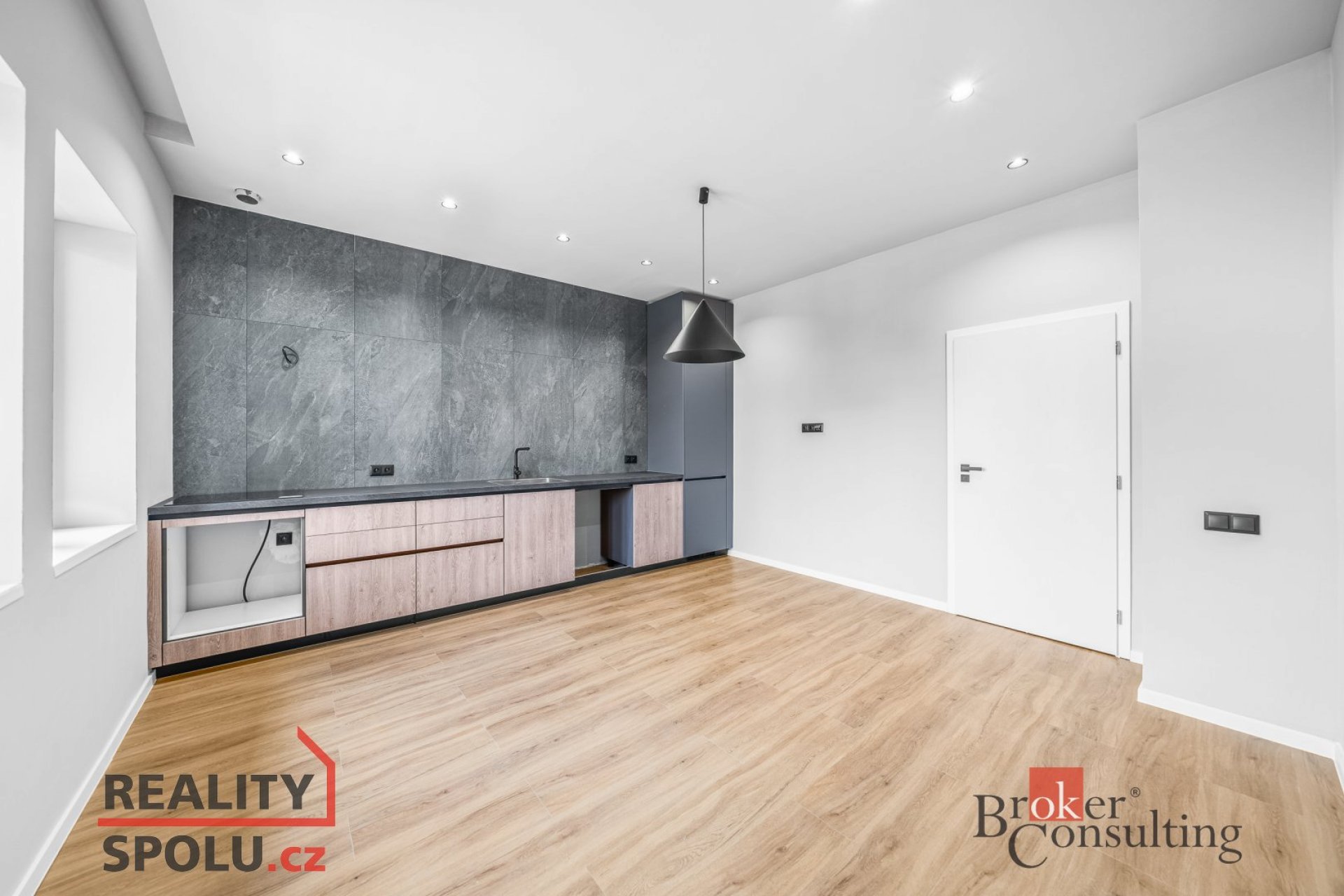 Prodej, byty/2+kk, 42 m2, 28914 Hořany, Nymburk [ID 72002]