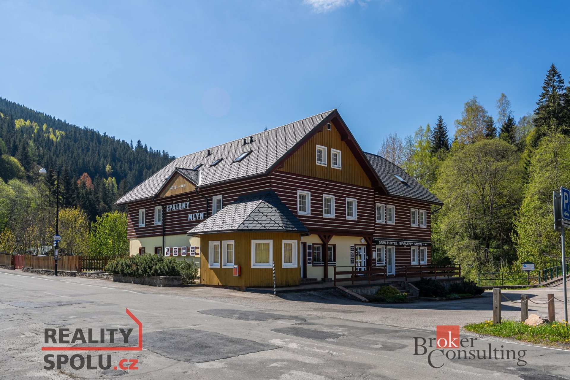 Prodej, komerční/ubytování, 526 m2, Malá Úpa  [ID 71762]