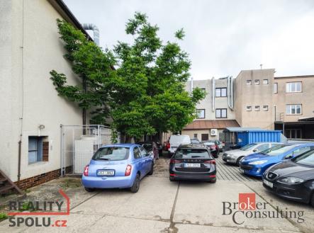 Prodej - komerční objekt, jiný, 740 m²