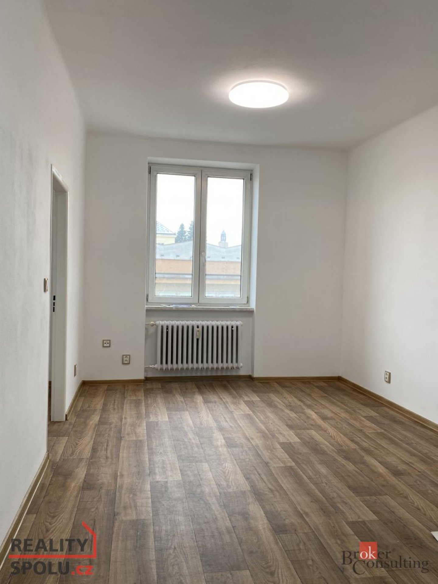 Pronájem, byty/1+1, 40 m2, Zámecký okruh 994/11, Předměstí, 74601 Opava, Opava [ID 72871]
