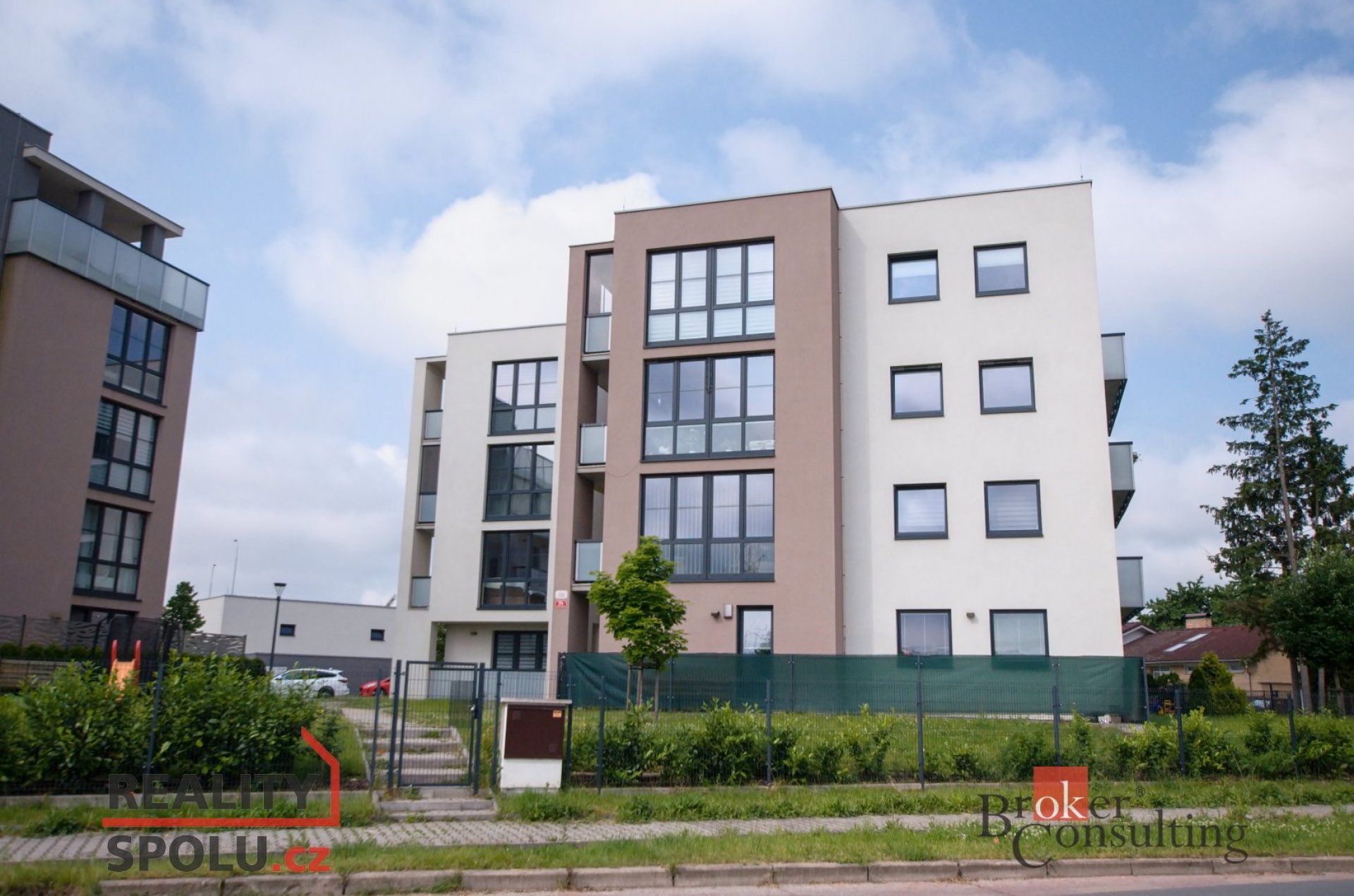 Pronájem, byty/1+kk, 35 m2, U Velkého rybníka 2313/27, 30100 Plzeň, Plzeň-město [ID 72866]
