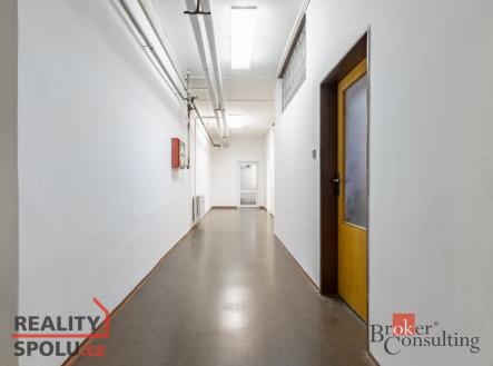 Pronájem - komerční objekt, sklad, 82 m²