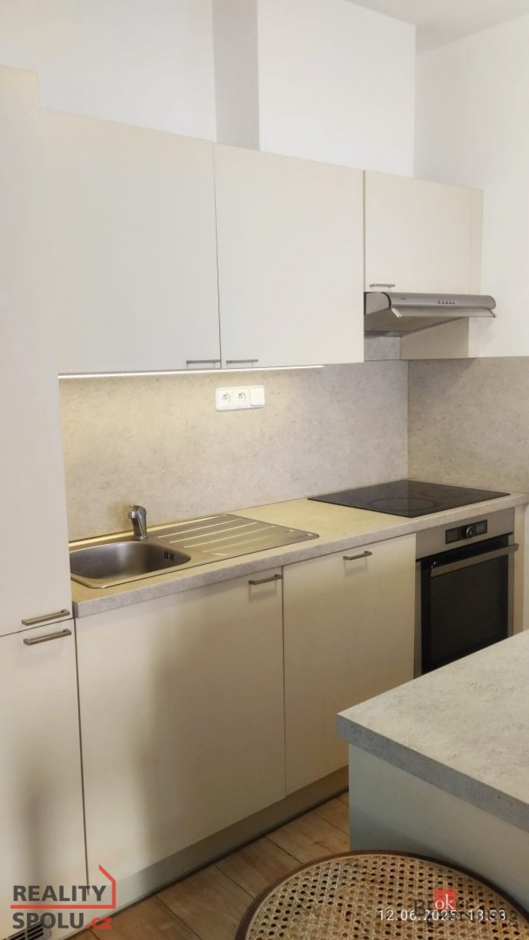 Pronájem, byty/2+kk, 68 m2, Cedrová 1505, 25242 Jesenice, Praha-západ [ID 73189]