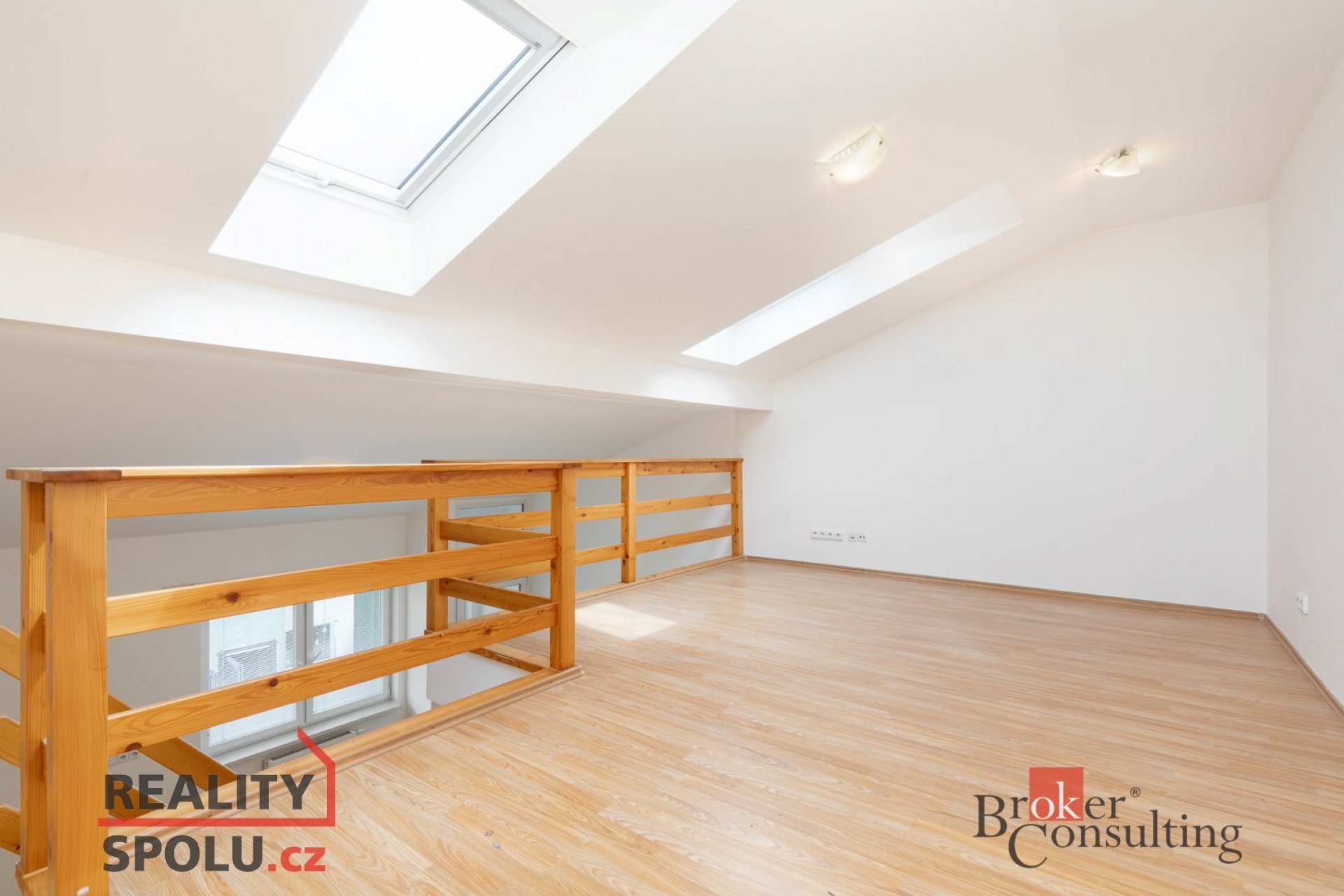 Podnájem, byty/2+kk, 55 m2, Na Lánech 255/44, Nová Ves, 70900 Nová Ves [ID 73399]