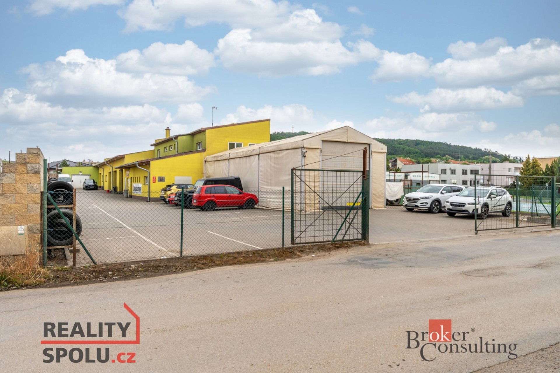 Prodej komerčních prostor 648 m2