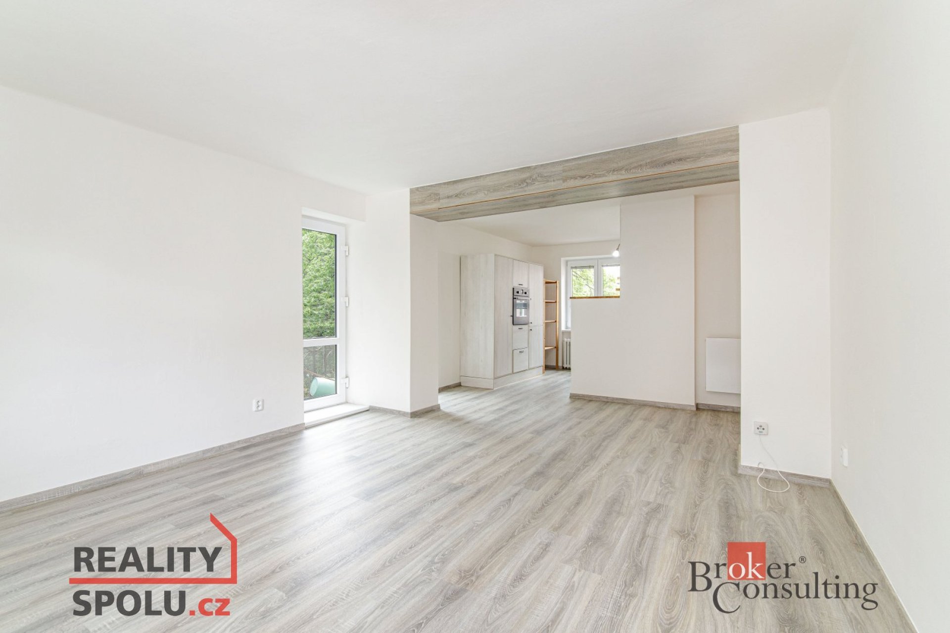 Převod dr.podílu  bytu 2+1, 3.np. na ul. Rodimcevova 2179/17 v  Ostravě Zábřehu.