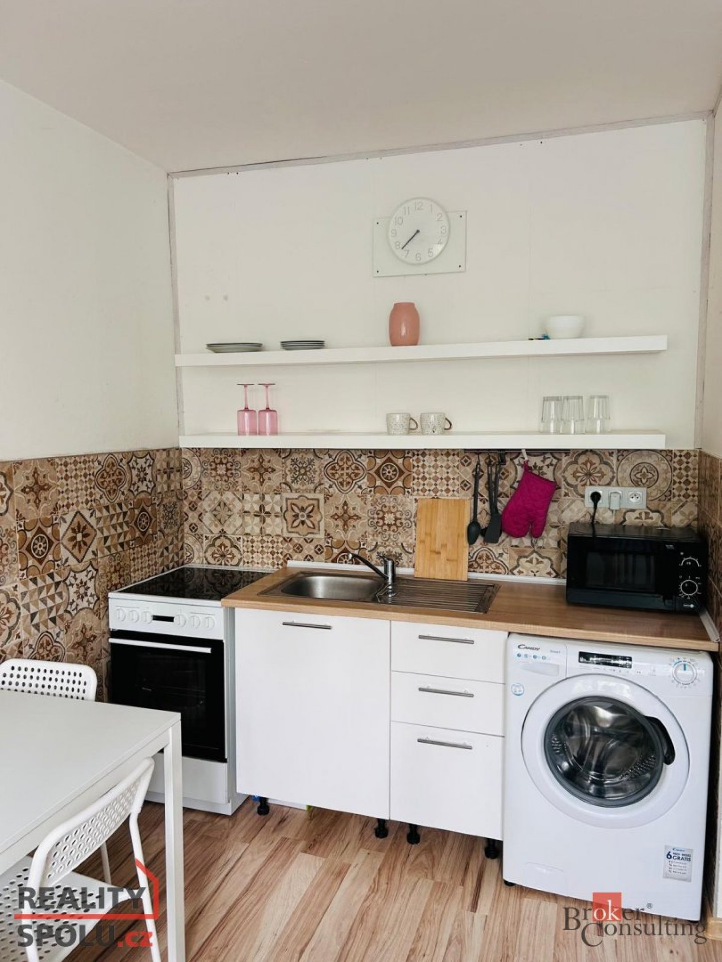 Převod dr. podílu, byty/1+1, 36 m2, Chomutov  [ID 73750]